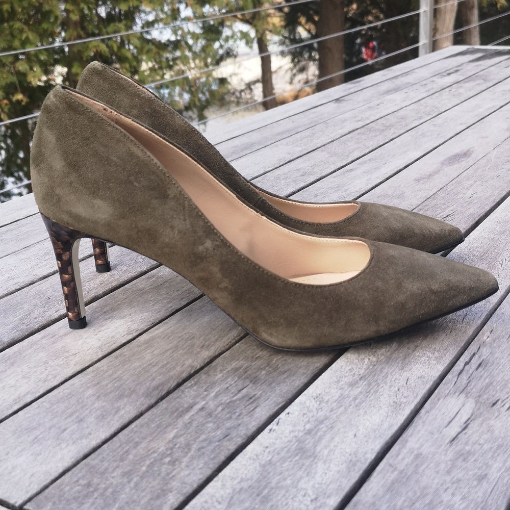 Ron White suede heels